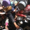 Netanyahu priznao da je bio pod pritiskom da dozvoli pomoć Gazi