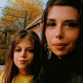 Majko, sve ti opraštam! Jasminu je mama ostavila kao bebu, a ona povrh svega želi da je danas primi u svoj dom