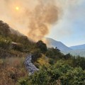 Požar kod Trebinja približio se selima Sedlari, Grmljani i Poljice