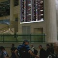 "Višesatni redovi i poluprazni letovi": Avio-industrija traži privremenu obustavu novih EU graničnih provera