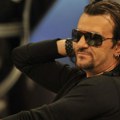 Od vrha do dna i nazad! Aca Lukas iza sebe ima decenije skandala, poroka i burnih ljubavi – njegova životna priča ledi krv u…