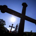 Ponovo napeto oko crkve Svete Trojice sa vrha Rumije i ponovo se traži njeno rušenje
