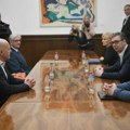 Posle konsultacija sa Vučićem, Nestorovićeva grupa ostaje pri stavu: Opozicija i u parlamentu i u Beogradu