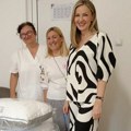 Klinici za onkologiju uručena donacija u vidu jastuka
