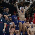 Vulkan emocija! Svi su uplakani uskočili u bazen! Pogledajte slavlje naših vaterpolista posle osvajanja Olimpijskih igara…