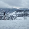 Nezamisliva tragedija u selu teočak! Cela porodica nađena mrtva: Troje stradalih, sumnja se da je ovo uzrok