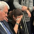 Ukrajinska ambasadorka šokirana: Hvata se za glavu dok Tramp viče na Zelenskog (foto/video)