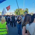 FOTO, VIDEO: Ogroman broj Zrenjaninaca na tročasovnoj blokadi kružnog toka