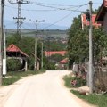 Meštani sela Stubla u opštini Bojnik blokirali regionalni put