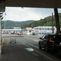 AMSS: Automobili čekaju dva sata na Gradini, manje gužve i na drugim graničnim prelazima