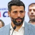Šapić predstavio “nemanjićki plave” tramvaje uz nove lapsuse i oštar stav prema “baljezganju” (VIDEO)
