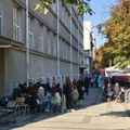 Teror nad školom, nastavnicima i učenicima