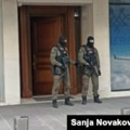 Policija u Podgorici opkolila zgradu u kojoj živi brat bivšeg predsjednika Crne Gore Mila Đukanovića