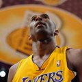 Najslavnija fotografija u istoriji NBA: Kobi Brajant sedeo nepomičan, ne mogu to da izbrišem