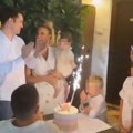 (Video) Marija Mikić krstila ćerku: Pevačica slavi sa porodicom, a njen muž najveseliji - pao u trans od sreće, osvanuli…
