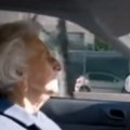 Policija zaustavila automobil koji je vozila žena stara 103 godine Vozačka joj istekla pre 2 godine, vraćala se iz posete…
