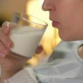 Obratite pažnju na ove stvari Evo kako da znamo da li je mleko pokvareno