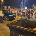 BMW-om kroz blokadu: Policija privela vozača u Novom Sadu (VIDEO)