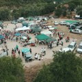MIHOLJSKI SUSRETI SELA U PAKLEŠTICI: Gde vatra gori, tu selo živi!