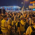 Održan protest ispred BIA, organizovan u znak podrške proteranoj studentkinji (VIDEO)