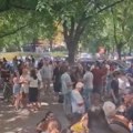 Dva uhapšena nakon protesta u Novom Sadu puštena da se brane sa slobode