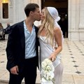 FOTO Čuveni teniser oženio „najlepšu ženu sveta“: Njena venčanica nije daleko od noćne haljine