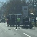 Motorciklista podleteo pod automobil kod Požege