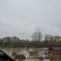 Čitaoci javljaju: U Turekovcu poplavljen stadion, voda ide putem (VIDEO+FOTO)