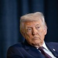 Neviđen AI skandal: DuckDuckGo rekao da je Donald Tramp mrtav od besnila!