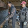 Firma iz Gadžinog Hana zapošljava Indijce, Filipince i Senegalce, jer ne pronalazi radnike u Srbiji