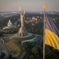 Kijev: Sovjetski spomenik „Majka domovina“ postaje „Majka Ukrajina“