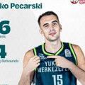 Pecarski rasturio darušafaku! Još jedan monstruozni dabl-dabl, sa 26 poena i 14 skokova nastavio da briljira u prvenstvu Turske…