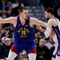 Jokić jači od povrede i novih batina! Srbin u finišu upalio u MVP mod i zasijao, Denver posle drame srušio Sakramento…