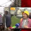 "Onda da pozdravimo i moju mamu koja je za Vučića" Porodice demonstranata i voditelja N1 glasaju za predsednika! (video)