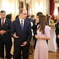 Lomljenjem kolača u Starom dvoru proslavljena gradska slava Spasovdan: Na čelu litije sveta relikvija, deo moštiju Svetog…