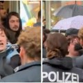 Dva puta je udarili u nos pa priveli Nemačka policija bez milosti za napad na službeno lice (uznemirujući video)