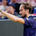 Medvedev izborio plasman u osminu finala mastersa u Šangaju