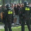 (Video) Uhapšeno više ljudi na protestima u Hagu zbog presuda liderima OVK