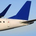 Porodili ženu na 10.000 metara: Četiri lekara i sestra bili u avionu, beba teška samo 1,3 kilograma