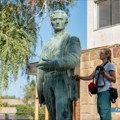 Počeli radovi na čišćenju, konzervaciji i restauraciji spomenika Žarku Zrenjaninu