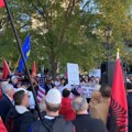 Protest Albanaca u Njujorku zbog učešća Srbije na sednici SB UN