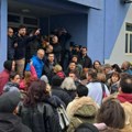 Komora socijalne zaštite: Najoštrije osuđujemo nasilan upad građana u Centar za socijalni rad Novi Sad
