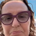Ana Bekuta (65) u kupaćem, sa mokrom kosom i bez trunke šminke: Pokazala kako uživa u Crnoj Gori (foto)