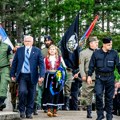 „Oj četnici s Ravne gore zbijajmo se u redove“… ali u više kolona: Zbog čega ravnogorci organizju majski skup različitih…