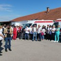 I danas protesti u Gračanici zbog hapšenja sedmoro direktora, skupu se pridružili i članovi Srpske liste Igor Simić i Srđan…