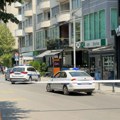 Drama u Novom Pazaru: Muškarac nasrnuo na majku i ćerku posle uznemiravanja ispred kuće - policija ga privela pred svima!
