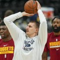 Sve je spremno za spektakl Ovako je Nikola Jokić došao na meč u kojem on i Denver mogu da osvoje titulu (video)