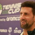 Novak stigao u Rijad, pa oduševio "klince": Đoković ostavio otiske kao u Holivudu, pa držao "dečiju kliniku"
