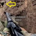 Ruski vojnika se predaje, azovac puca u njega nemilosrdno: Snimak sa prve linije fronta (uznemirujući video)