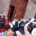 Demonstranti u Meksiku upali u predsedničku palatu /video/